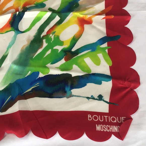 Moschino Boutique Silk Scarf Made in Italy Watercolor Olive Oyl NWT - Picture 3 of 7